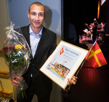 Fotboll, Henrik Larsson, får pris som årets skåning