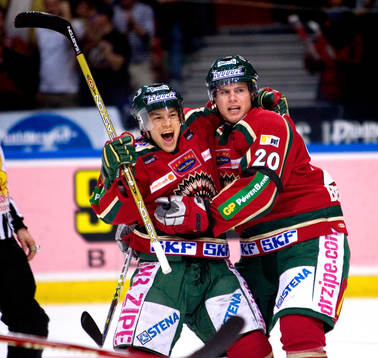 Steven Kariya, Sean Bergenheim, Jubel