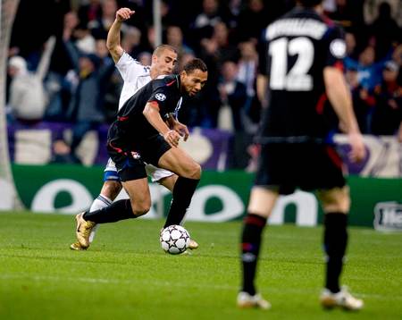 Johan Carew, Lyon och Fabio Cannavaro, Real Madrid