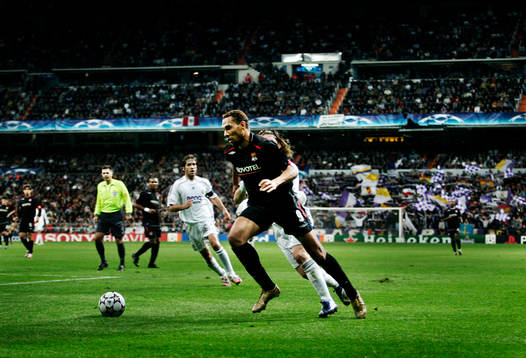 John Carew, Lyon, Santiago Bernabeu stadion i bakgrunden