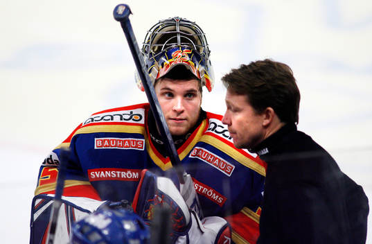 Teemu Lassila, målvakt och Charles Berglund, tränare