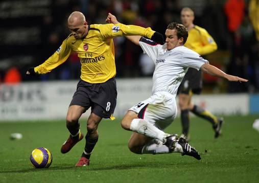Kevin Davies, Bolton och Fredrik Ljungberg, Arsenal