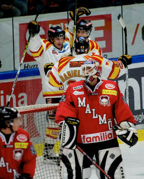 Mikael Lind, Brynäs har gjort 1-0. Jubel