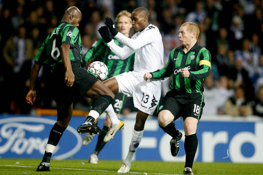 Atiba Hutchinson, Köpenhamn tar sig igenom och skjuter in