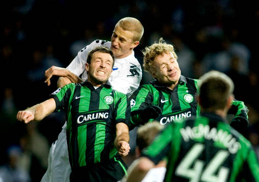 Brede Hangeland, Köpenhamn i nickduell med Maciej Zurawski