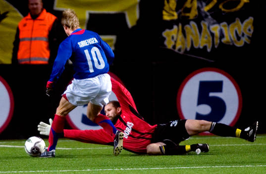 Johan Wiland, Elfsborg (Målvakt) orsakar en straff