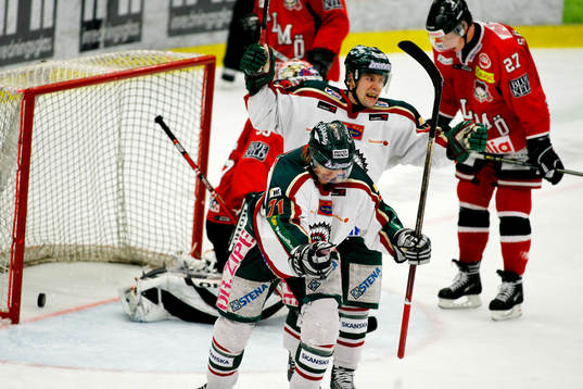 Tomi Kallio och Martin Plüss, Frölunda, jubel