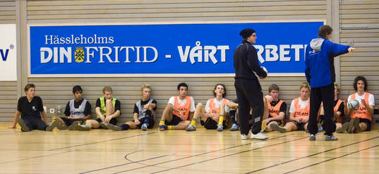 Ungdom, ungdomar, träning, innefotboll, ledare