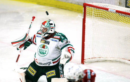 Andreas Andersson, målvakt, Rögle släpper in 2-1 målet
