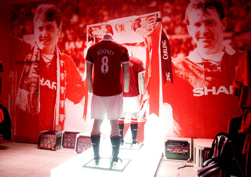 Souvenir affär på Old Trafford, Mega Store, tröjor,