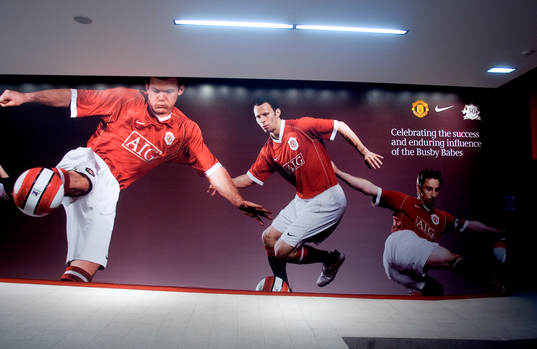Souvenir affär på Old Trafford, Mega Store, Rooney,