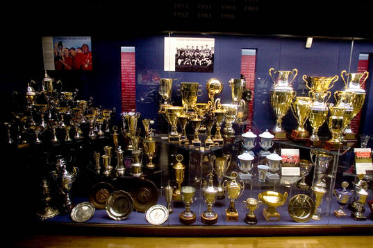 Museum på Old Trafford, priser, pokaler, prisskåp
