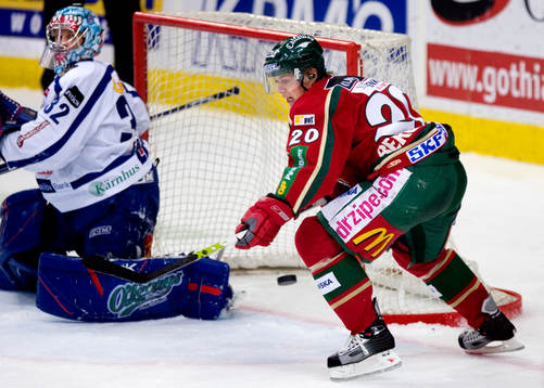 Sean Bergenheim missar målet