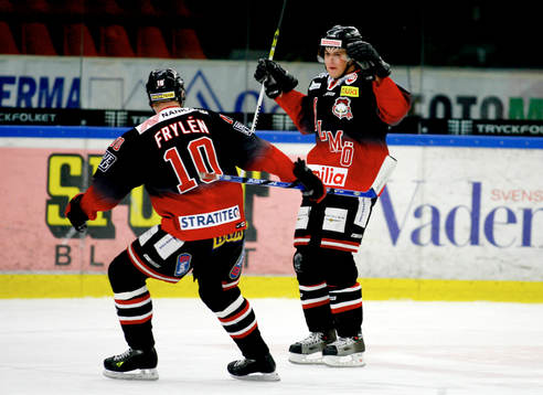 Marcus Paulsson, Malmö gör 3-0. Jubel med Edvin Frylén