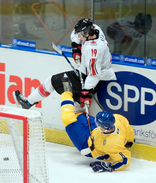 James Neal, Kanada och Jonas Ahnelöv, Sverige