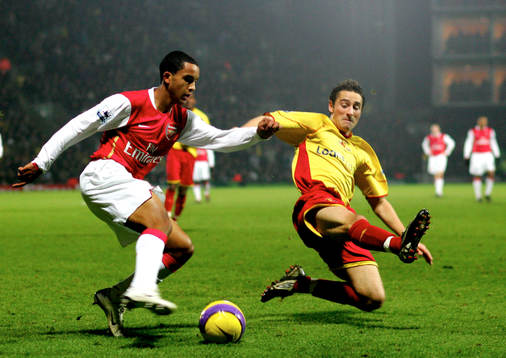 Theo Walcott, Arsenal och Tommy Smith, Watford