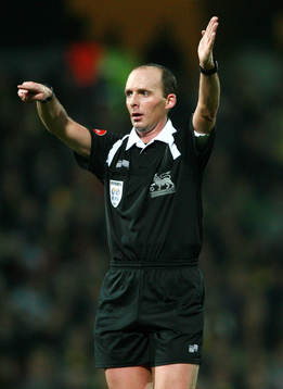 Mike Dean, domare