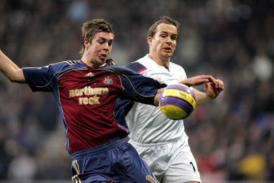 Paul Huntington, Newscatle och Kevin Davies, Bolton