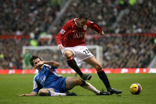 Kevin Kilbane, Wigan och John O'Shea, Manchester United