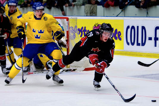 Jonathan Toews, Kanada