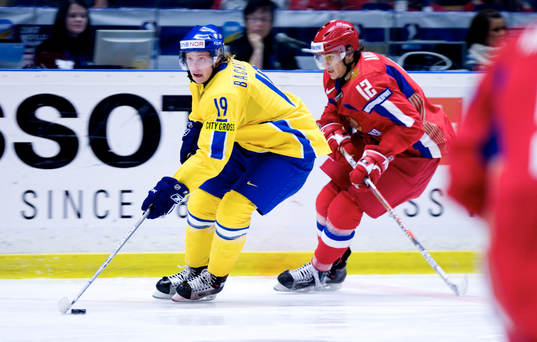 Nicklas Bäckström, Sverige jagas av Artem Anisimov,