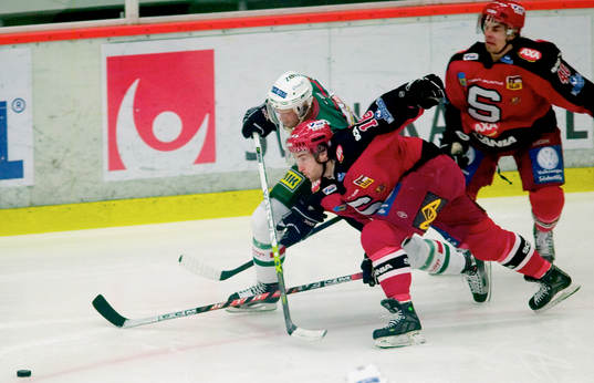 Daniel Ljungqvist, Södertälje, i bakgrunden, Calle Steen,