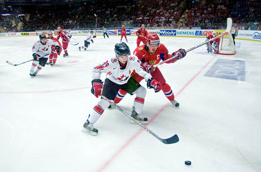 Jonathan Toews, Kanada och Vyacheslav Buravchikov, Ryssland