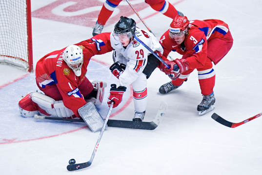 Jonathan Toews, Kanada