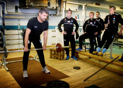 Fotboll, Malmö FF, Agne Bergvall tränar styrketräning