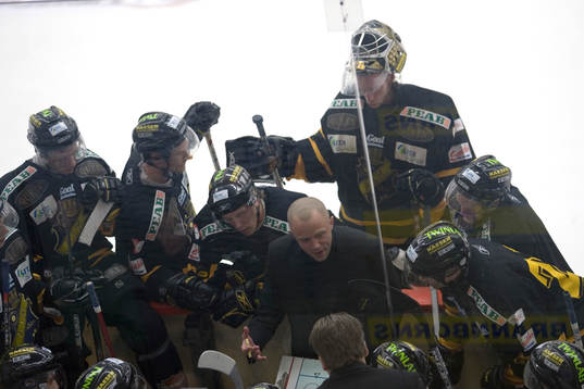 Taktiksnack, bås, AIK