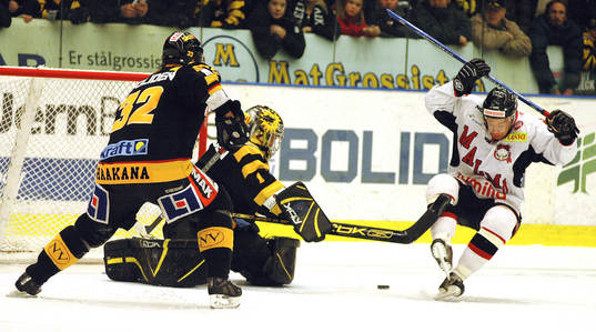 Mikael Wahlberg, Malmö, faller
