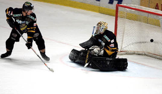 Jimmy Danielsson, målvakt, AIK släper in 3-4
