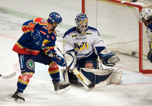 Jimmie Ölvestad nära att överlista Erik Ersberg,