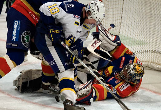 Martin Thörnberg, HV71 och Teemu Lassila, målvakt,