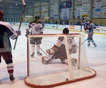 Hässholm kvitterar till 1-1, målskytten jublar till
