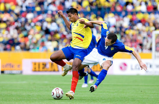 Martin Ericsson, Sverige trycker på David Quiroz, Ecuador