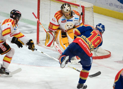 Daniel Sperrle, målvakt, Brynäs och Patric Hörnqvist,