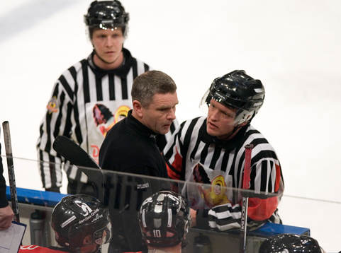 Harald Lückner, tränare, Modo och Robert Lathi, domare