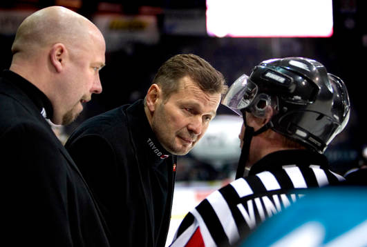 Pär Djoos, Assisterande tränare, Hari Rindell, Tränare