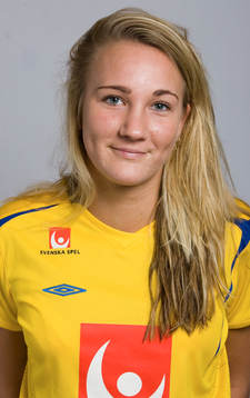 Emma Lundh, Sverige