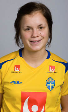 Julia Bhy, Sverige