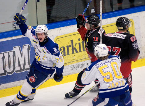 Johan Davidsson och Andreas Jämtin, HV71, jubel. Edvin