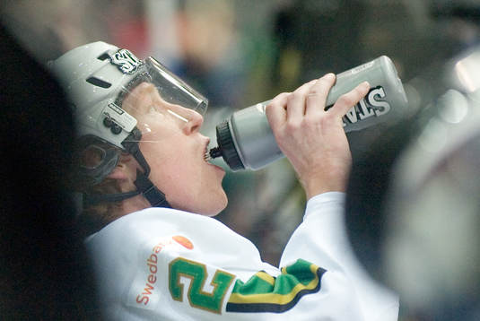 Jörgen Jönsson, Färjestad. Vätskekontroll