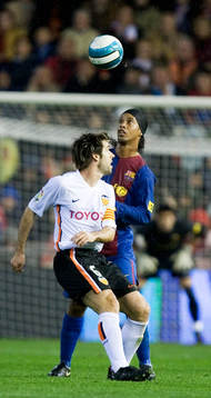 Ronaldinho, Barcelona och David Albelda, Valencia