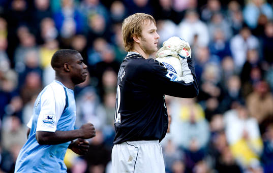 Nicky Waever, Målvakt Manchester City