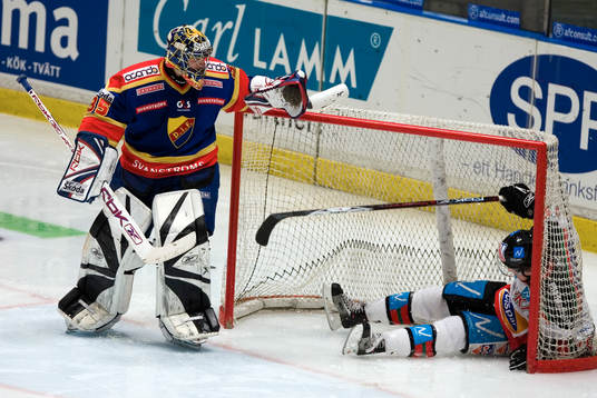 Teemu Lasila, målvakt, Djurgården och Ryan Jardine, Mora