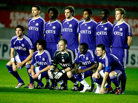 Max Von Schleebrügge, spelade med Anderlecht B-lag.