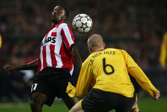 Edison Mendez, PSV Eindhoven och Philippe Senderos, Arsenal