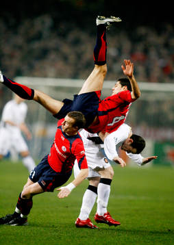 Wayne Rooney, Manchester United och Estathios Tavlarids och