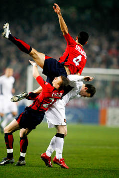 Wayne Rooney, Manchester United och Estathios Tavlarids och